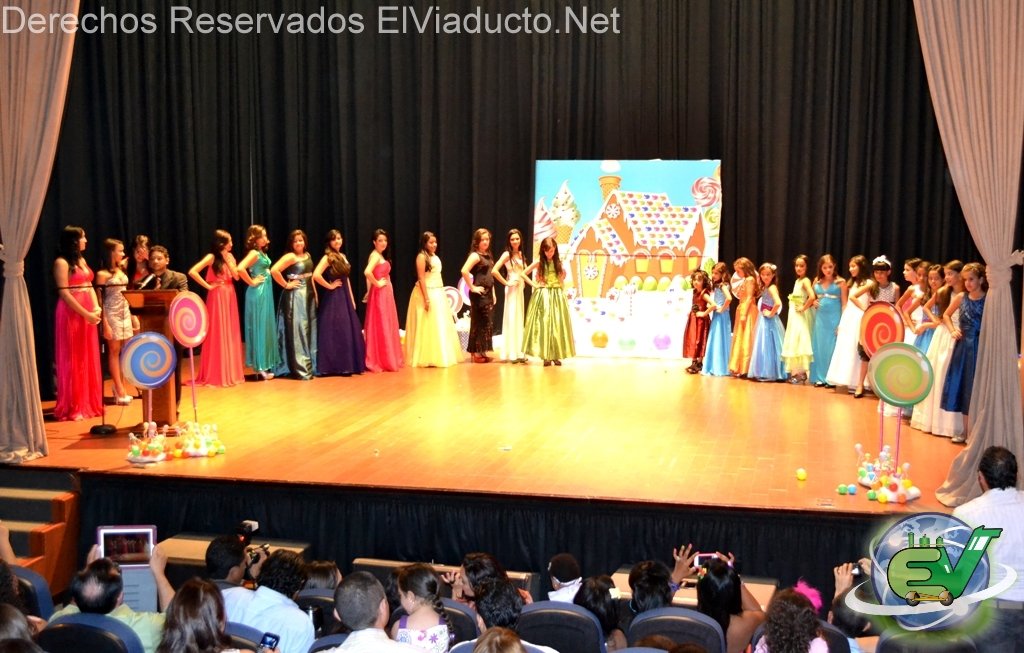 Graduación figurinas  de niñas de 6 a 12 años 2012